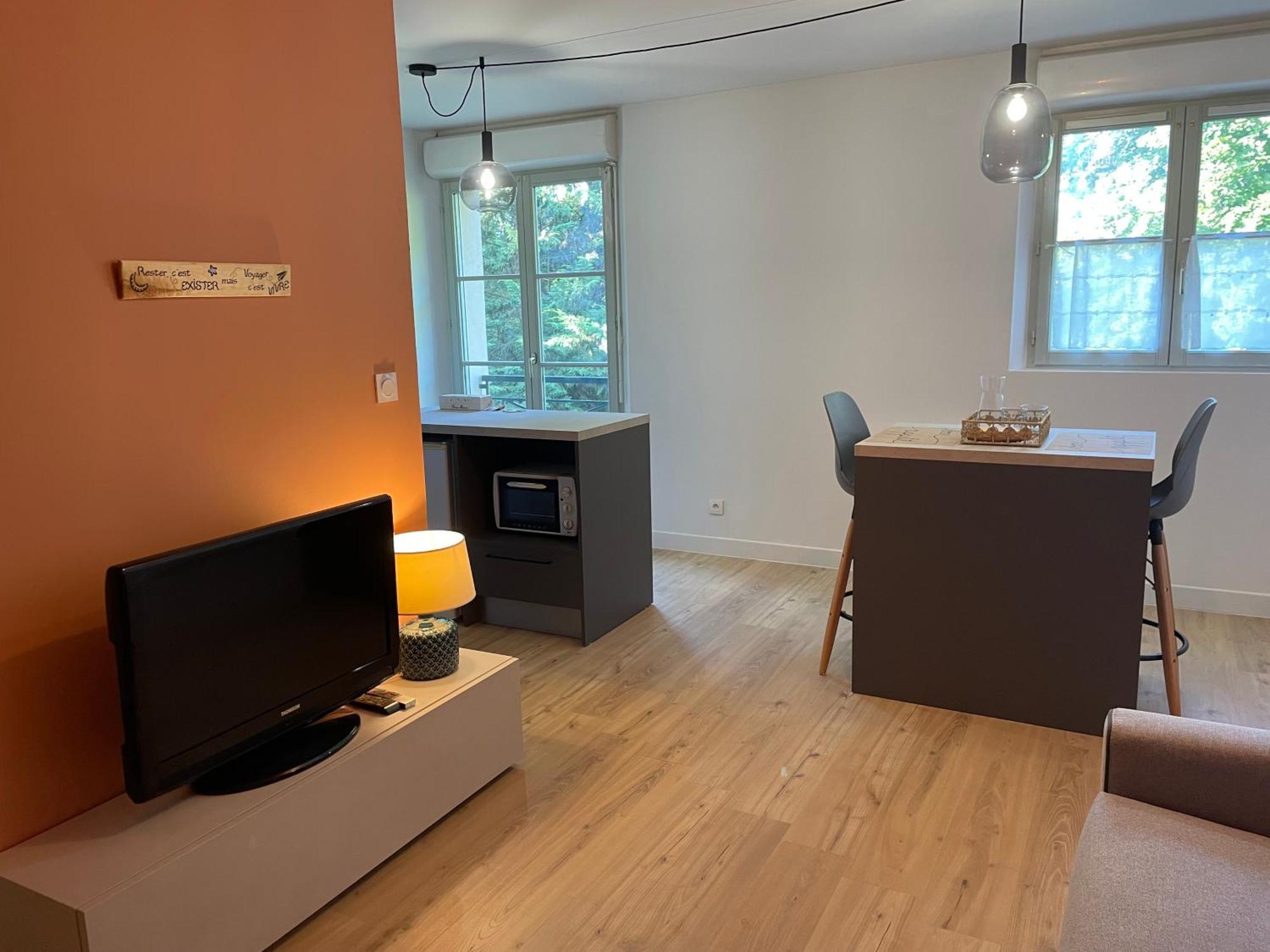 Neuf & Parking - Linge Inclus Apartment Blois